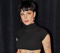 Aydin shared the announcement of halsey's pregnancy on her instagram story, adding two red heart emojis, which. Who Is Alev Aydin Wiki Biography Net Worth Age Height Halsey Boyfriend