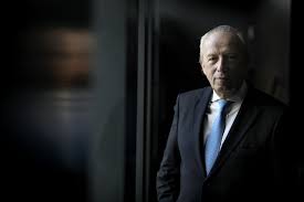 Pedro santana lopes ficou pela água, mas não escapou à 'mini' entrevista do observador. Candidatura De Santana A Figueira Surpreendeu Pelo Menos Uma Pessoa Pedro Santana Lopes Publico