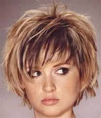 Yuvarlak Yuzler Icin Kisa Sac Modelleri 5 Icin Kisa Modelleri Sac Yuvarlak Short Choppy Hair Short Hair Styles For Round Faces Bob Hairstyles For Thick