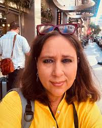 Hello New York land of my childhood , home to my school and grad school,  city where my father's bench