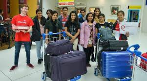 Qatar Airways Offers Free Extra Baggage For India Students Flying Abroad There Is Some Good News For The Students Qatar Airways Cheap Flights To India Baggage