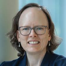 Alisa Mueller (@AlisaMueller)