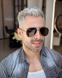 ¡Renueva tu look! @myyriamsantana @barberiaculiacan, #hairstyle  #hairmenstyle #grayhair #menhair, #menhairstyle #hair #look #haircolor  #hairfashion #hairmen