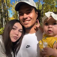 Free little library near thunder road