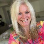 Wendi Schaefer's Instagram, Twitter & Facebook