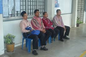 Senarai kolej vokasional dan kursus yang ditawarkan, kursus yang ditawarkan di kv, senarai kv kolej vokasional (kv). Reporting To Kolej Vokasional Tanjung Puteri Johor Bahru Associate Professor Ts Dr Aede Hatib Mustaamal