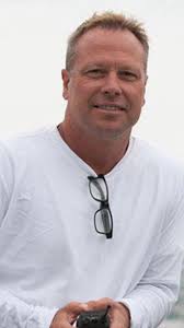 Eric Norris's Instagram, Twitter & Facebook