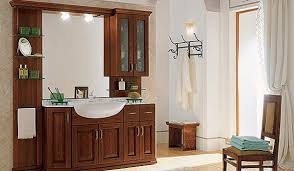 Scegliere l'arredo bagno classico garantisce un'eleganza senza tempo, ma è bene non commettere gli errori che potrebbero rovinarne la resa. Mobili Bagno In Stile Classico Guida Alla Scelta Casa Magazine