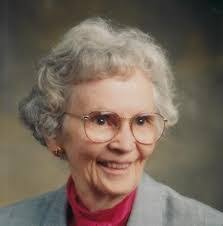 Elizabeth Newell's Instagram, Twitter & Facebook