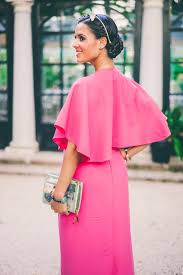 Si, por el contrario, estás invitada a una boda de mañana, te mostramos 50 vestidos cortos ideales y los mejores tocados: Look Para Una Boda De Tarde En Verano Vestidos De Boda Invitadas Vestido De Boda Invitado Vestidos Madrina De Boda