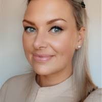 Natalie Einhorn's Instagram, Twitter & Facebook