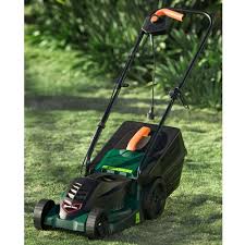 Cette Tondeuse A Gazon Electrique 1000w Vous Permettra De Tondre Votre Gazon En Toute Tranquilite Tondeuse Gazon Gazon Et Outils Jardinage