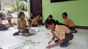 Ini juga menjadi fitur yang tidak kalah penting juga. Priska Dan Dila Bisa Manfaatkan Koran Bekas Untuk Buat Kotak Pensil Pos Kupang