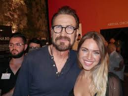 Marco giallini ha perso la moglie loredana nel luglio 2011 per un'emorragia cerebrale: Giallini Carra E Quarta Tutto Il Glam Della Settimana Uozzart