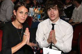 Singer alex turner height, weight, measurements, shoe size, wiki, biography details. Alexa Chung Inspiration Alexa Chung And Alex Turner At The Mercury Prize