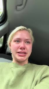 Lauren Mccracken's Instagram, Twitter & Facebook