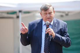 From wikipedia, the free encyclopedia. Straszny Nie Podoba Mi Sie Mowi Miroslaw Hermaszewski O Pomniku Rzezi Wolynskiej Jelenia Gora Nasze Miasto