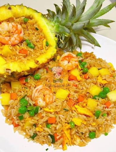 Pineapple fried rice