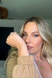 Stefanie Fritz's Instagram, Twitter & Facebook