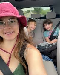 Alicia Stump's Instagram, Twitter & Facebook