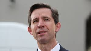 Calls for Simon Birmingham to take clear stance