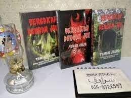 Dengan tenang dia berkata pada saya, kamu usah jadi pemburu.. Sbdj Siri Bercakap Dengan Jin Tamar Jalis Not Tok Awang Ngah Tameng Jaes Tok Peran Novel Buku Seram Books Stationery Books On Carousell
