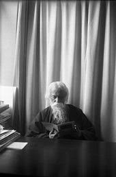 (photo by fox photos/hulton archive/getty images). Rabindranath Tagore Wikipedia