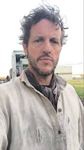 🎬🎥 3 days of filming for the new film Quasimodo with French Actor Vincent  Cassel for Netflix., #gregoiredevin #artist #art #contemporaryart  #streetart #moviescenes #actor #movie #cinema #painting ...