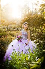 7 Lugares Para Tomarte Unas Bellas Fotografias De Quinceanera Quinceanera Es Quinceanera Photography Quinceanera Photoshoot Quinceanera Pictures