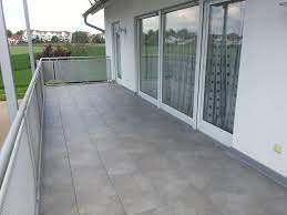 Sie wollen ihren balkon fliesen, um den alten look aufzufrischen? Terrassensanierung Balkon Sanierung Frankfurt U Umgebung