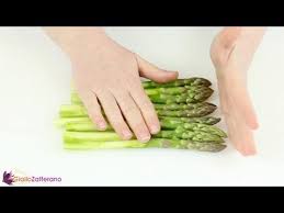 Check spelling or type a new query. Scuola Di Cucina Pulire Gli Asparagi Youtube