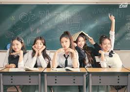 Itzy Global Itzy Itzme On Twitter In 2020 Itzy Mom Fall Kpop Girl Groups