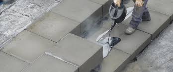 Abdichtung aus mb 2k in mindestens zwei arbeitsgängen auftragen. Abdichtung Fegerdach