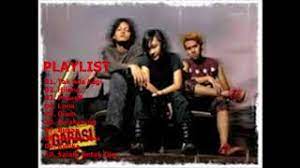 Download kumpulan lagu garasi mp3 lengkap full album | hay kawan pecinta musik indonesia, bertemu lagi dengan saya admin koplodangdut.net, pada kesempatan kali ini saya berbagi lagu dengan genre pop yaitu lagu garasi dengan format mp3 dapat kalian download gratis dan mudah disini. Download Lagu Garasi Band Full Album Mp3 Video Gratis