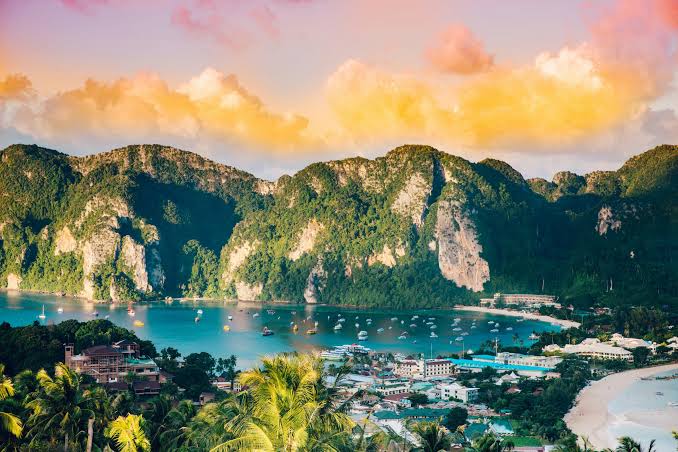 Thailand - Raven Travel Safaris