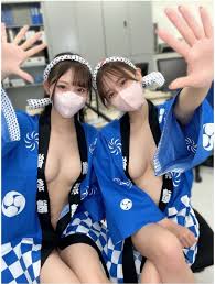 사이좋은 일본 노브라녀들 > 인물갤 | 코리언즈 커뮤니티