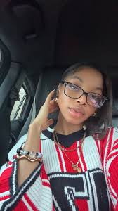 I want a man who can't see without glasses