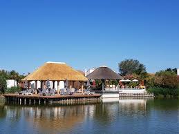 Restaurant L Estelle En Camargue Port Dromar Les Saintes Maries De La Mer Table De Chef