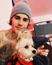 Justin drew bieber, cc (born march 1, 1994 in stratford,. Justin Bieber On Twitter Oscar Wants You To Watch The Hold On Video Https T Co 8odjeqbnfn