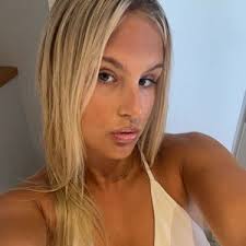 olivia nyström (@olivia.nystromm)