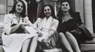A herat la cerimonia di addio e l'omaggio ai 53 caduti. Con Il Voto Alle Donne 70 Anni Fa Nasceva Miss Italia Storie People Lifestyle