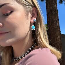 High Grade Kingman Turquoise Dangle Earrings 2 Handmade by Navajo Linda  Yazzie