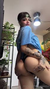 Yasmin Cat, la nueva sensación OnlyFans, luce su belleza en sensual bikini  - Dale Porno