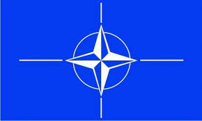The term embraces wide range of responsibilities in different countries, from being a heavily armed military force with customs and security duties to being a volunteer organization tasked with search and rescue without law enforcement authority. Flaggen Shop Nato North Atlantic Treaty Org Flagge 90x150 Cm Kaufen Bestellen