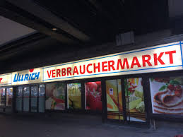 The company owns, among others, penguins, polar bears, elephants, california sea lions, hippos, giraffes. Ullrich Zeigt In Berlin Real Und Kaufland Die Zahne Supermarkt Inside