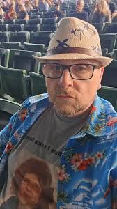 Need t-shirts made this week for our trip. Does anyone know who makes them? 