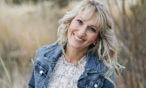 Heather Whitley's Instagram, Twitter & Facebook