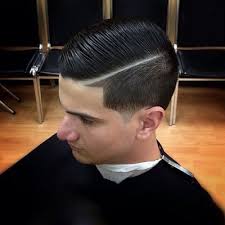 Solo tienes que saber usar tu máquina cortapelos. Mid Fade Corte De Pelo Taper Bajo Peinados