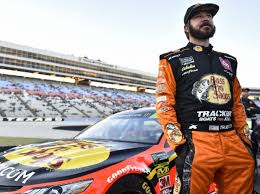 27 1/2 inches pit to pit: Nascar News Februar 2021 Hamlin Startet In Homestead Von P1