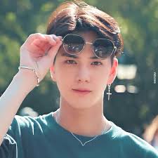 5 cowok ganteng ini bukan artis tapi punya banyak fans. Pin By Guilheme Ohara On The Boyz 3 In 2021 Pretty People Baekhyun Kpop